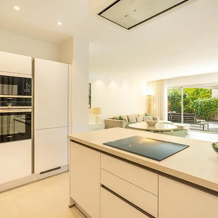 Jardines Elegant Two Bedrooms Apartment