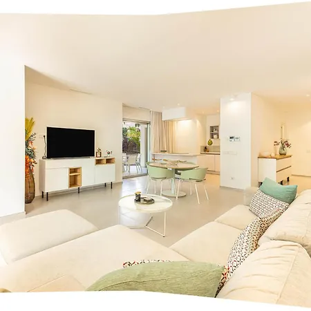 Jardines Elegant Two Bedrooms *