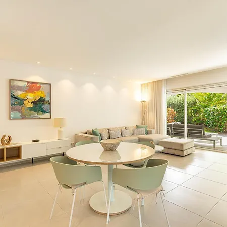 Jardines Elegant Two Bedrooms Apartament